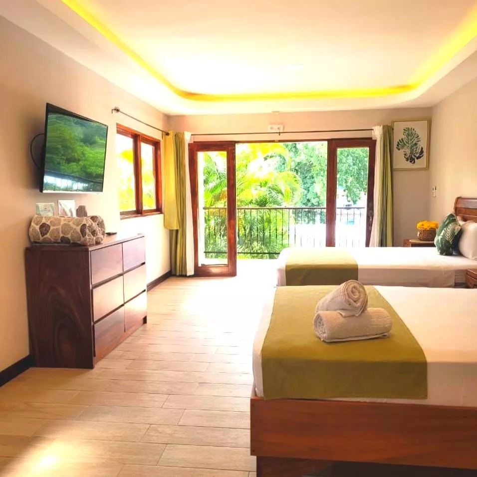 hotel amira 2